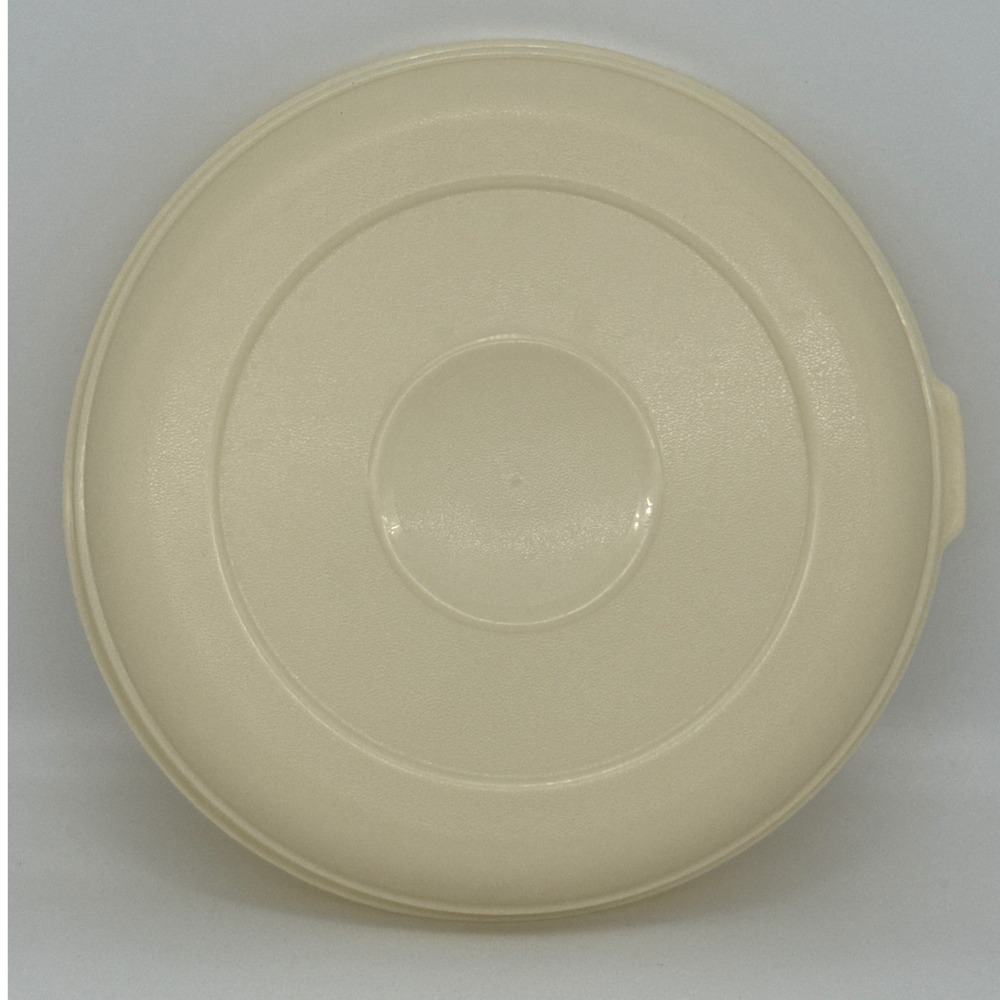 Rubbermaid Servin Saver Replacement Lid ONLY #4 Almond Cream Round 8.25" 0031